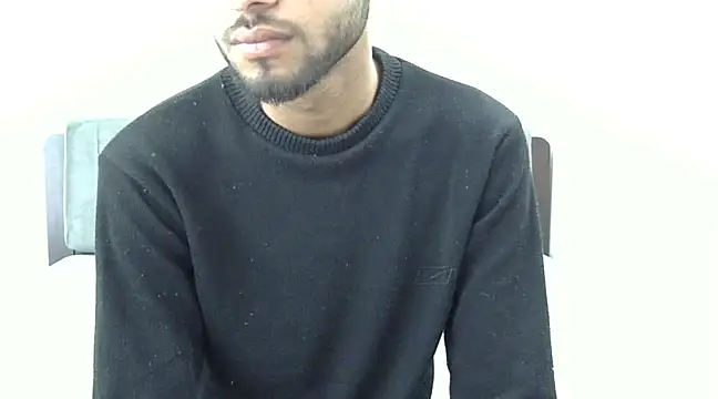 Snapshot of Queen_Couple chatting on February 2025 05:56:01 AM Queen Couple online show from February 2025 05:56:01 AM