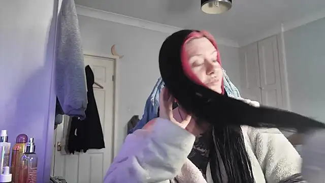 AureliaXOX online show from November 2025 11:23:02 AM