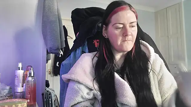 AureliaXOX online show from November 2025 09:54:02 AM