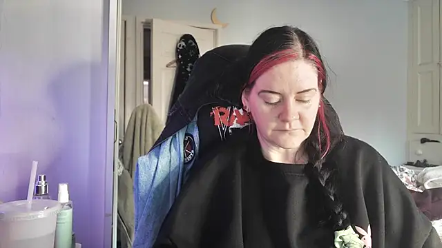 AureliaXOX online show from November 2025 09:25:01 AM