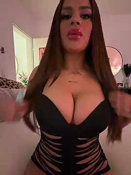 Snapshot of mrsbellanova chatting on May 2026 08:14:02 PM mrsbellanova online show from May 2026 08:14:02 PM