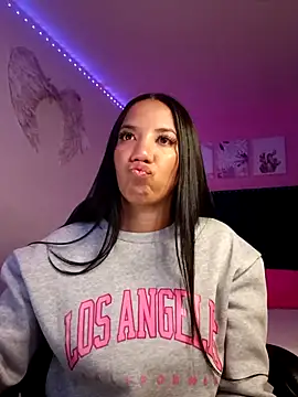 SallyWhitee online show from February 2026 07:35:01 AM