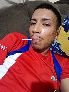 Mineirinho043 online show from March 2025 01:05:01 AM