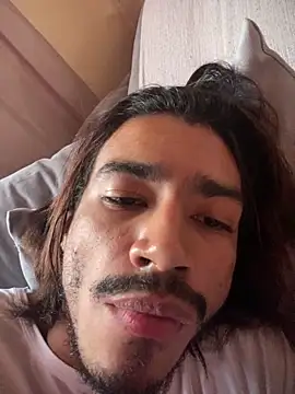 Mineirinho043 online show from April 2026 02:03:02 PM