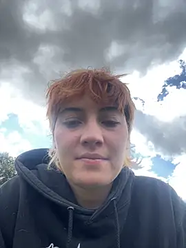 Maggie Geller online show from November 2025 07:14:01 PM