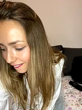 Hilary 283 online show from September 2025 06:01:02 PM