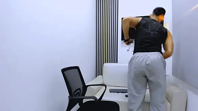 ANDRES STUD online show from February 2026 05:11:02 AM