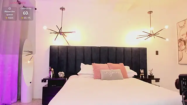 nattashaa7 online show from February 2025 01:18:02 PM