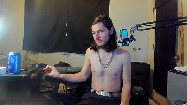 Snapshot of nuttyking2022 chatting on February 2025 08:25:01 PM nuttyking2022 online show from February 2025 08:25:01 PM