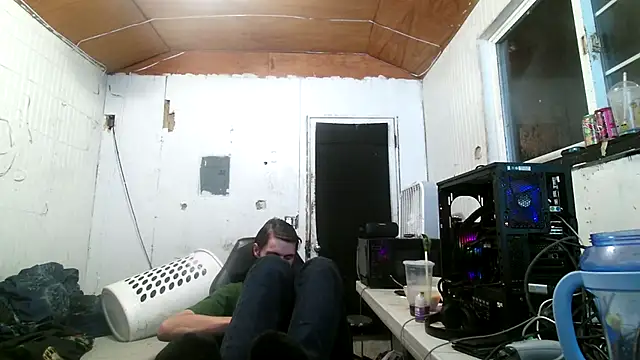 Snapshot of nuttyking2022 chatting on October 2025 05:48:02 AM nuttyking2022 online show from October 2025 05:48:02 AM