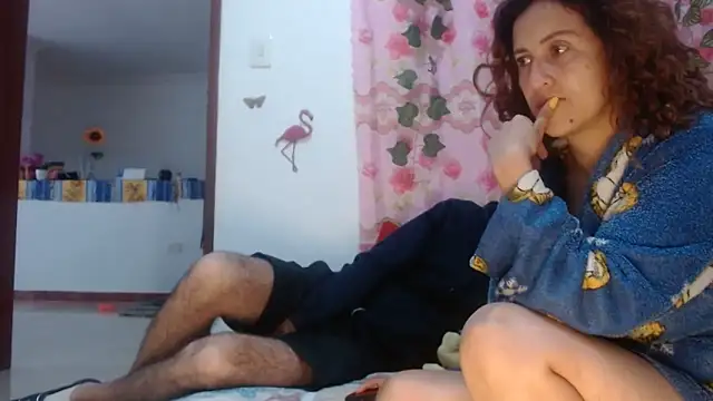 jeans and emma online show from March 2025 12:26:01 PM