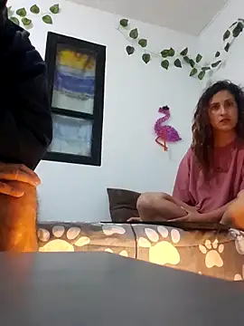 jeans and emma online show from September 2025 12:27:02 AM