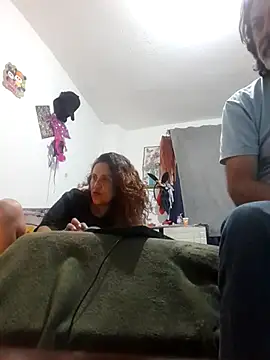 jeans and emma online show from November 2025 12:38:02 AM