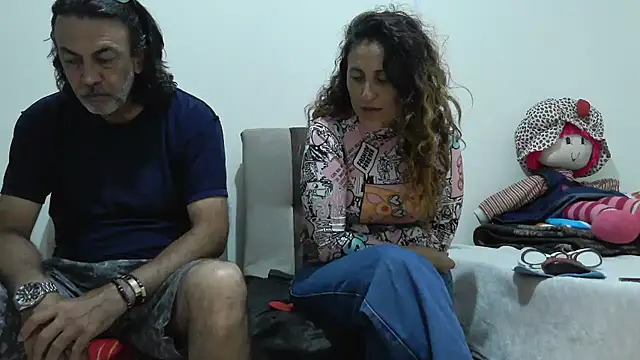 jeans and emma online show from February 2026 12:34:02 AM