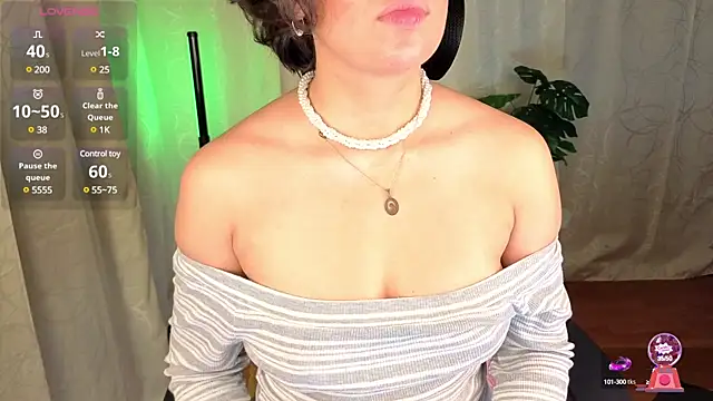 sophia dumont online show from March 2025 05:16:01 AM