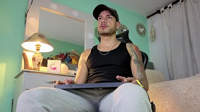 Snapshot of Chrissken chatting on January 2026 01:19:01 AM Chrissken online show from January 2026 01:19:01 AM