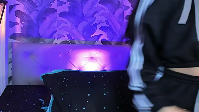 Sami Evanns online show from October 2025 03:06:02 AM