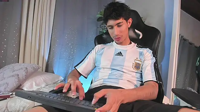 NovaaWheler online show from September 2025 01:23:02 PM