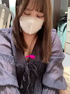 Snapshot of mitarashi_awww chatting on October 2025 02:37:01 PM mitarashi awww online show from October 2025 02:37:01 PM