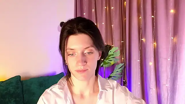 roxy riot  online show from February 2025 07:59:02 AM