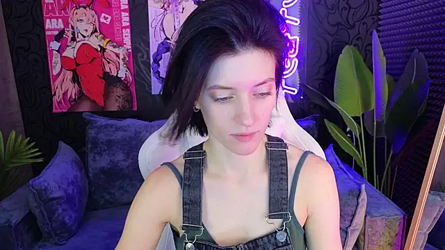 roxy riot  online show from February 2025 01:24:01 AM