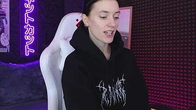 roxy riot  online show from March 2025 01:31:02 AM