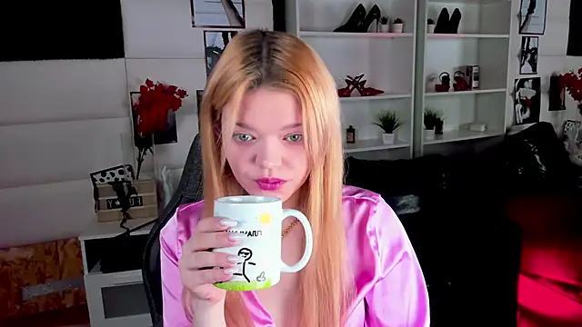 AdeleCartier online show from February 2025 02:37:02 AM