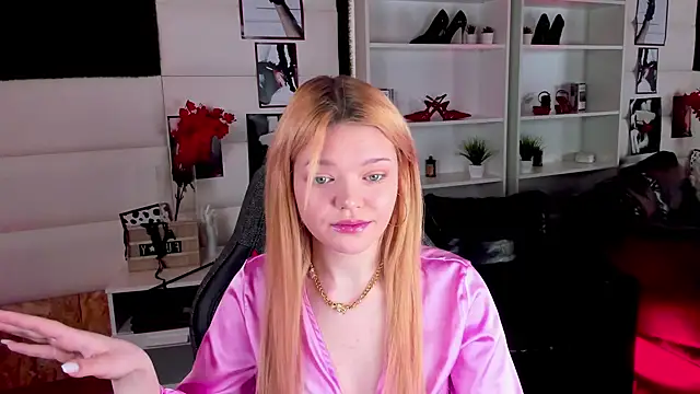 AdeleCartier online show from February 2025 05:42:02 AM