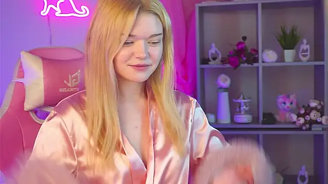 AdeleCartier online show from March 2025 07:09:02 AM