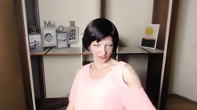  AngeliaFlow  online show from September 2025 06:46:01 AM