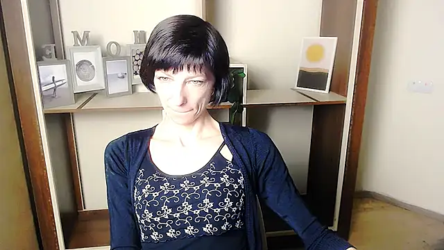  AngeliaFlow  online show from September 2025 06:58:02 AM