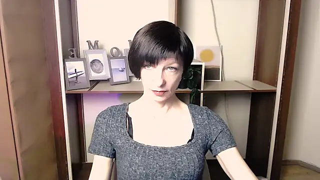  AngeliaFlow  online show from November 2025 08:13:02 AM