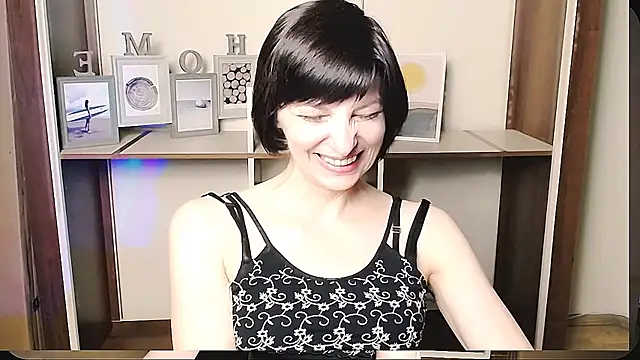  AngeliaFlow  online show from June 2026 12:22:01 PM