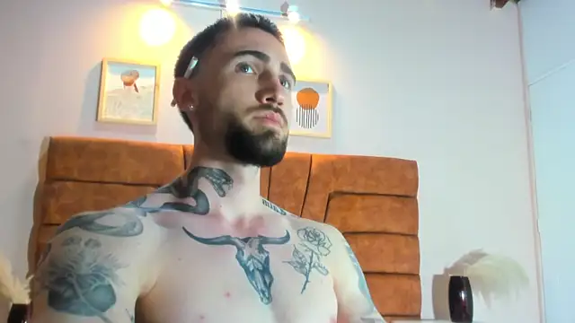 Luke davis01 online show from March 2025 11:06:01 PM