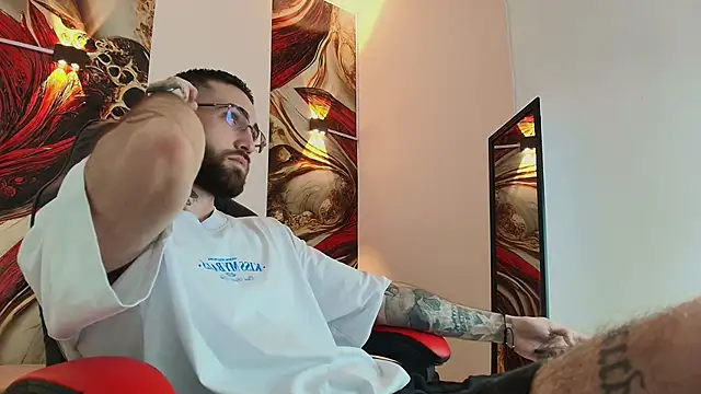 Luke davis01 online show from October 2025 12:47:01 PM