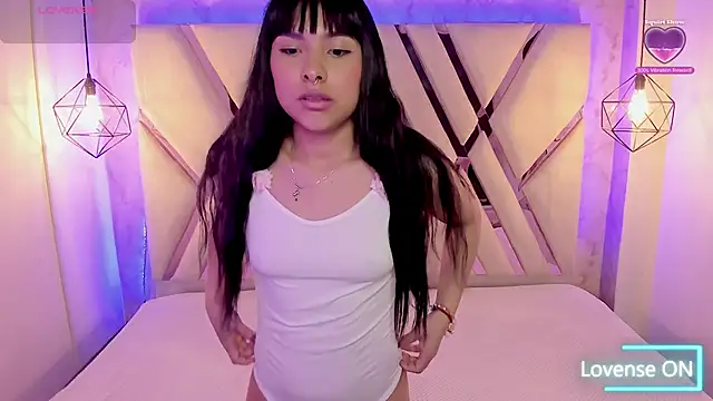 Snapshot of Vera_Best_ chatting on February 2025 03:20:01 PM Vera Best online show from February 2025 03:20:01 PM