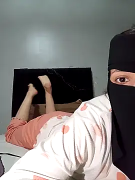 Snapshot of Milan-88 chatting on November 2025 07:37:01 PM Milan-88 online show from November 2025 07:37:01 PM