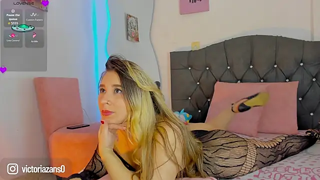 Vickyallien online show from June 2026 02:15:02 PM