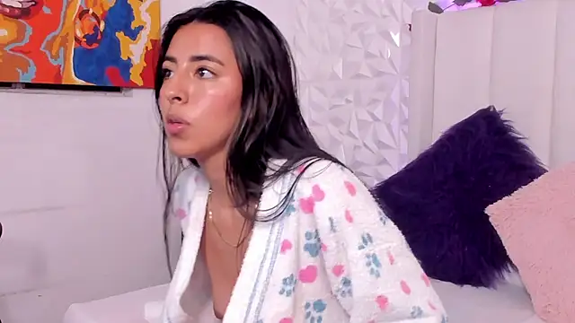 Mirandaa Rogers online show from February 2025 09:30:01 PM