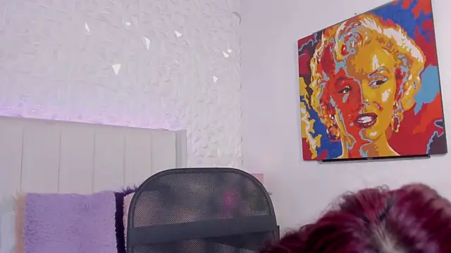 Mirandaa Rogers online show from October 2025 07:05:01 PM