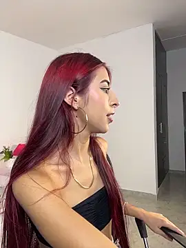 Mirandaa Rogers online show from February 2026 07:04:01 PM