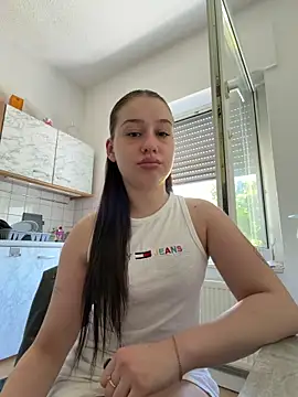 Snapshot of Daria-maus24 chatting on May 2026 11:38:01 AM Daria-maus24 online show from May 2026 11:38:01 AM