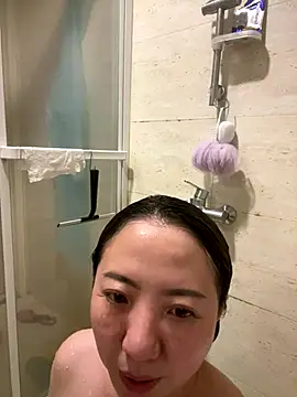 Hannababy  online show from November 2025 02:51:01 PM