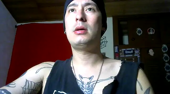 Snapshot of vampireathome chatting on February 2025 08:17:02 AM vampireathome online show from February 2025 08:17:02 AM