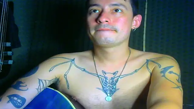 Snapshot of vampireathome chatting on March 2025 03:53:02 AM vampireathome online show from March 2025 03:53:02 AM