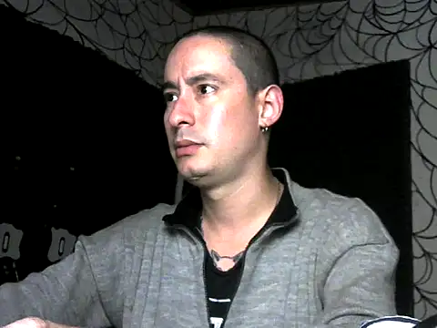 Snapshot of vampireathome chatting on November 2025 03:17:02 AM vampireathome online show from November 2025 03:17:02 AM