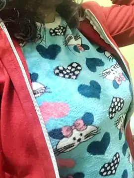 Your cutiepie  online show from January 2026 06:31:02 PM