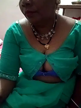 sonicute08 online show from September 2025 05:03:02 PM