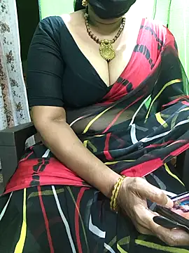 Snapshot of niiveditha chatting on November 2025 11:07:01 AM niiveditha online show from November 2025 11:07:01 AM