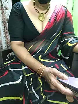 Snapshot of niiveditha chatting on November 2025 01:11:01 AM niiveditha online show from November 2025 01:11:01 AM
